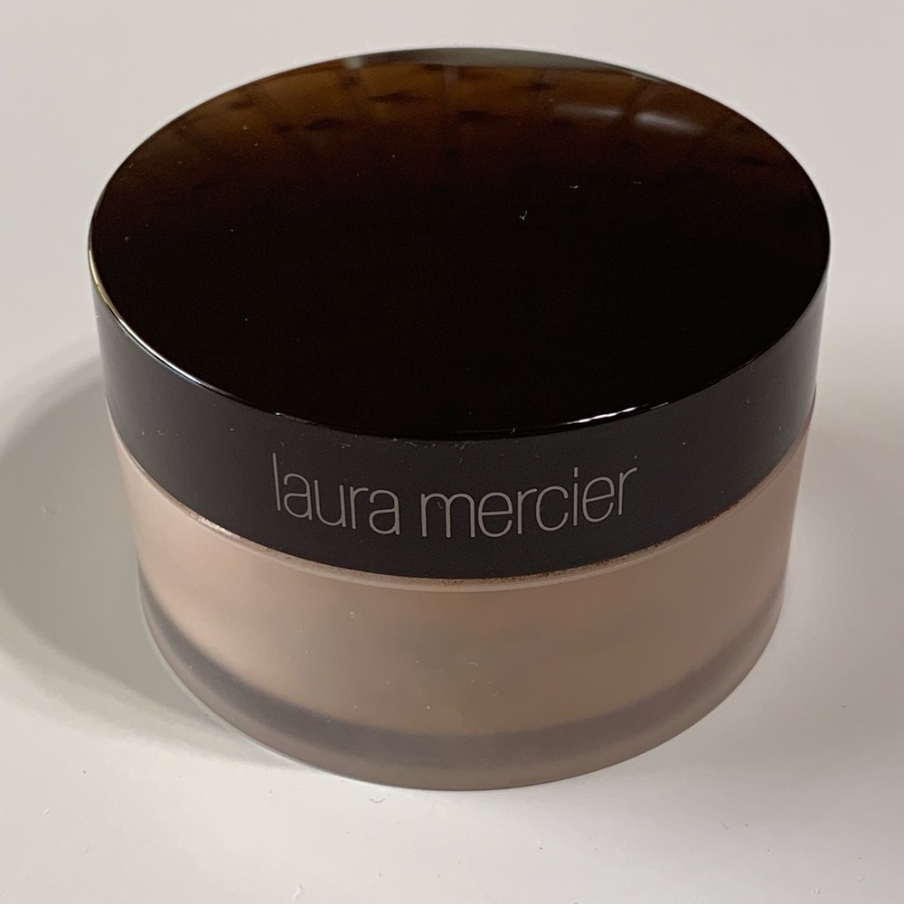 LauraMercier translucent setting powder mediumdeep